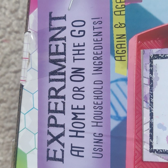 New Project Mc2 Ultimate Lab Kit with 15+ Experiments - Picture 8 of 9